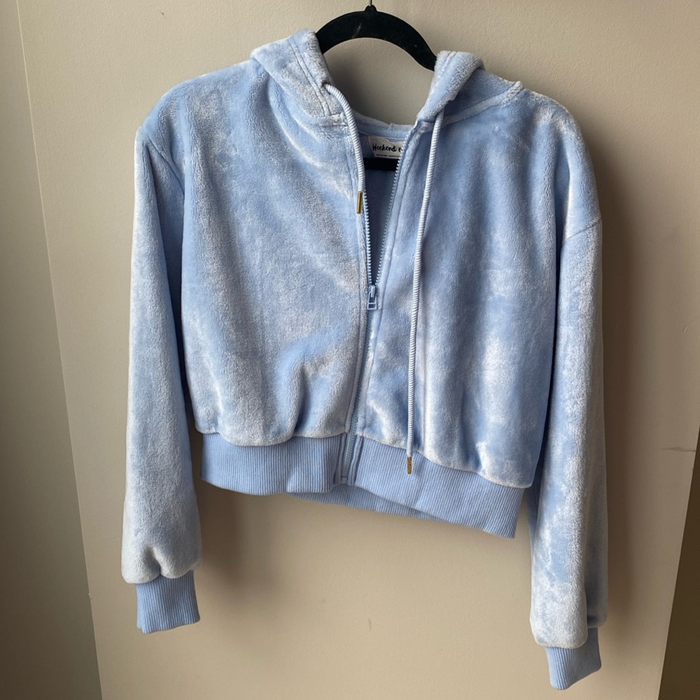Light Blue Cropped Sweater